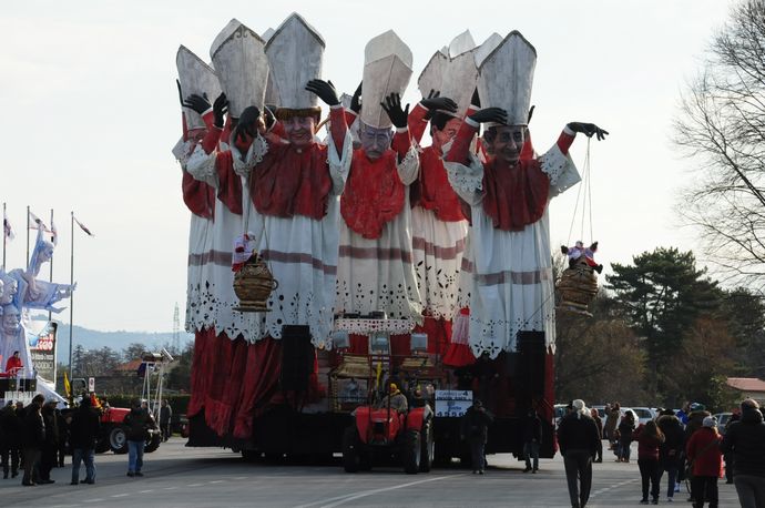 Ingrandisci la foto